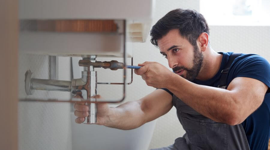 Faucet aerator cleaning/replacement in Combs, AR